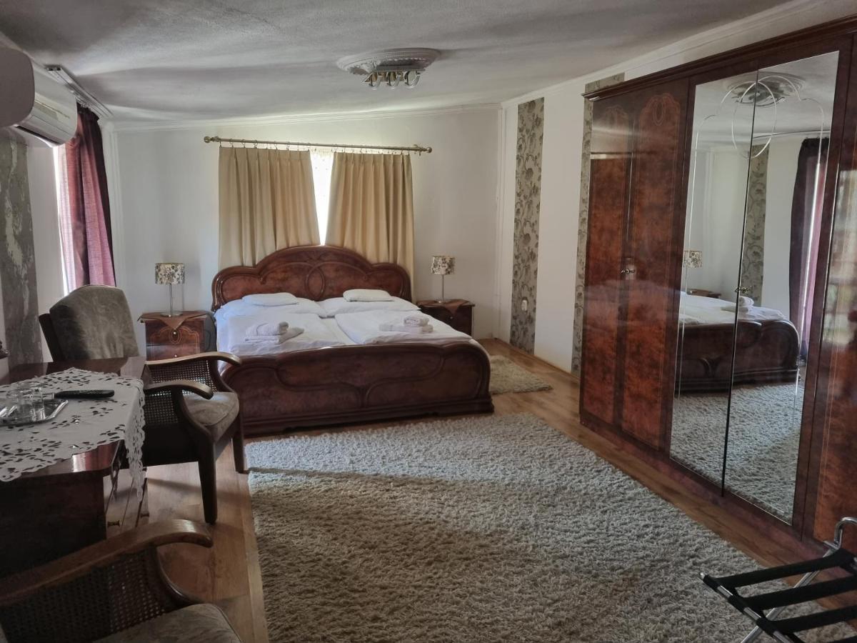 Bastya Wellness Hotel - Nyírbátor Eksteriør billede